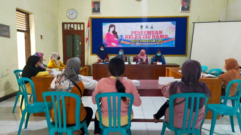 Pertemuan Kelas Ibu Hamil Desa Babadan Lor Oleh UPT Puskesmas Balerejo